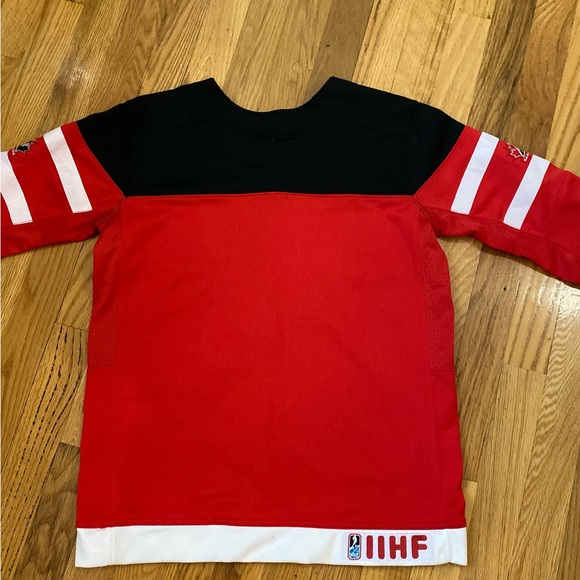 Team Canada official 2014 Nike jersey. Small - Picture 4 of 4